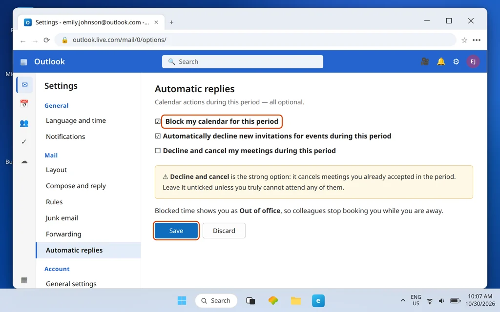 Outlook.com automatic replies calendar options — block my calendar for this period, automatically decline new invitations, and decline and cancel my meetings