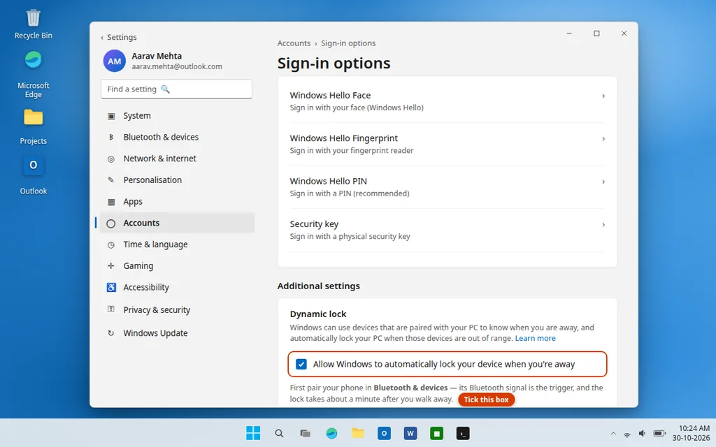 Dynamic lock option in Windows 11 Settings Accounts Sign-in options