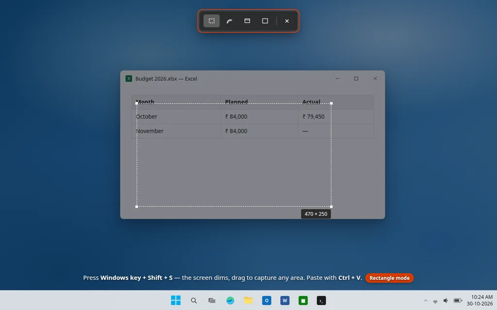 Snipping Tool capture bar at the top of the screen in Windows 11