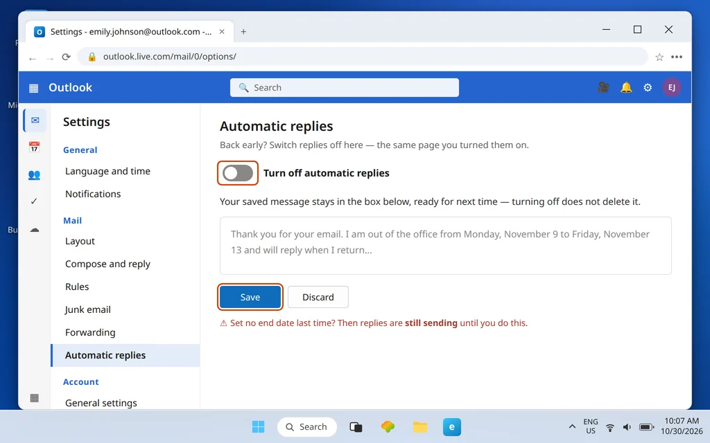 Outlook.com automatic replies page with the toggle switched off and Save highlighted, turning the out of office reply off
